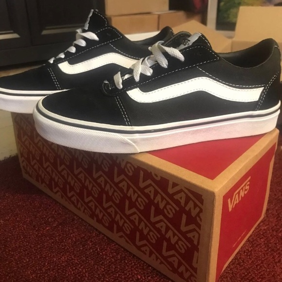 Vans - Picture 4 of 7